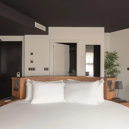 Hotel Tayko Bilbao-3